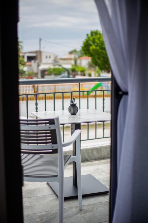 Thea Comfy Living Aparthotel Vrasná Buitenkant foto