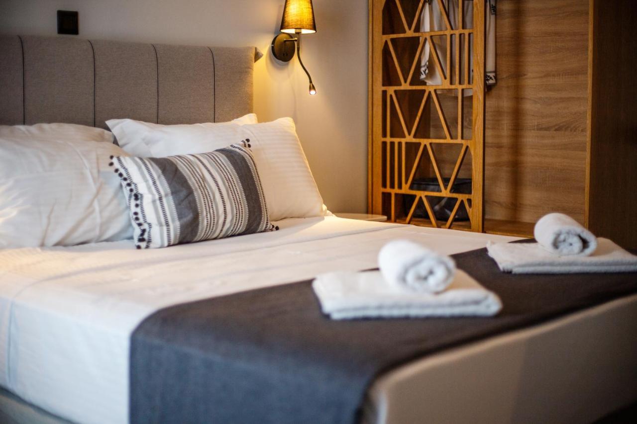 Thea Comfy Living Aparthotel Vrasná Buitenkant foto