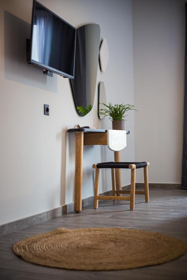 Thea Comfy Living Aparthotel Vrasná Buitenkant foto